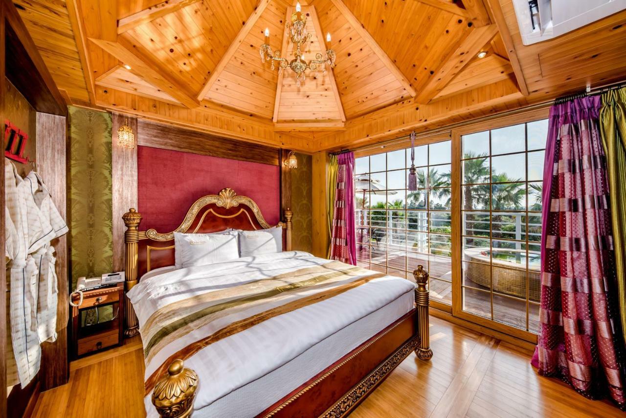 Palm Valley Resort Seogwipo Bagian luar foto