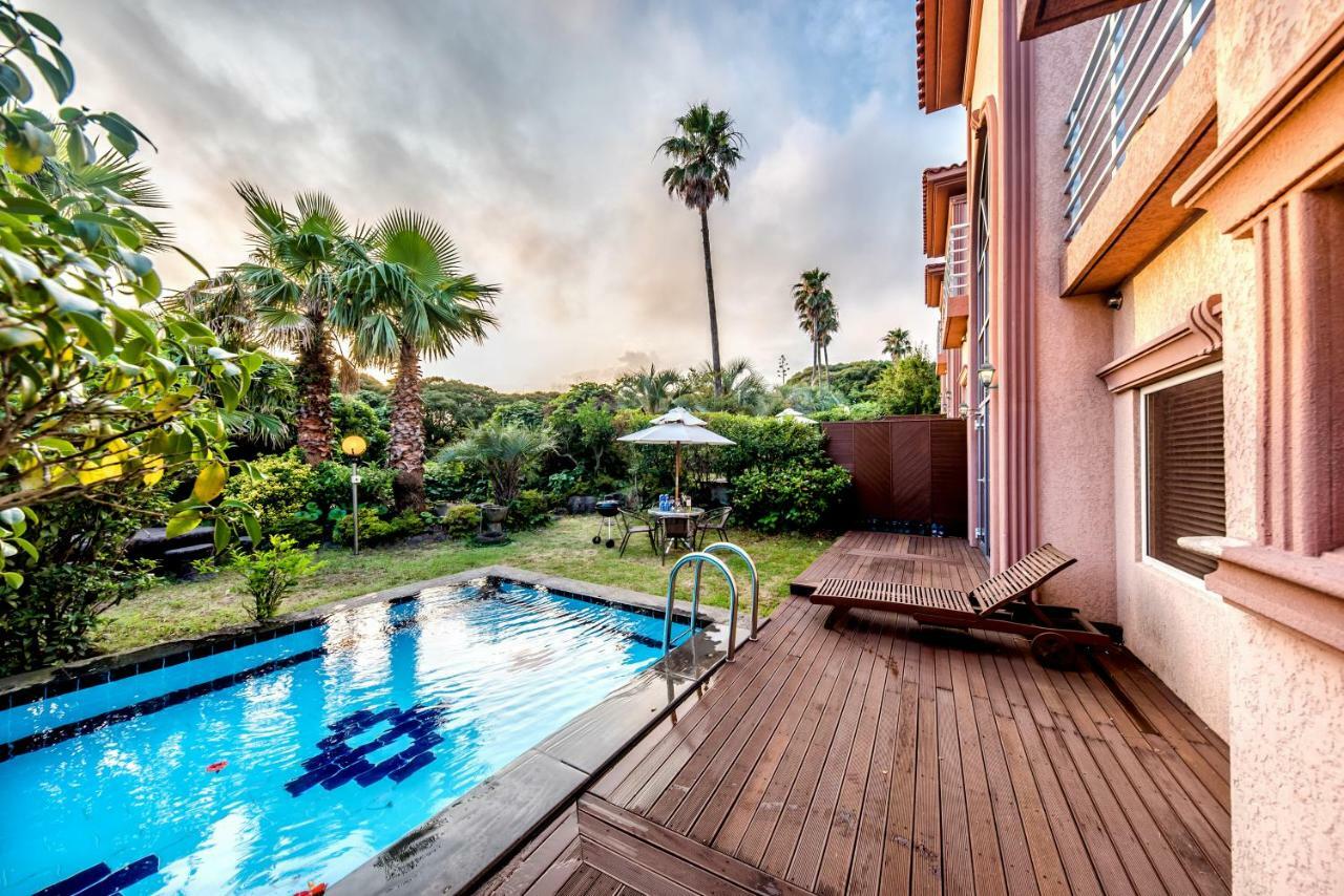Palm Valley Resort Seogwipo Bagian luar foto