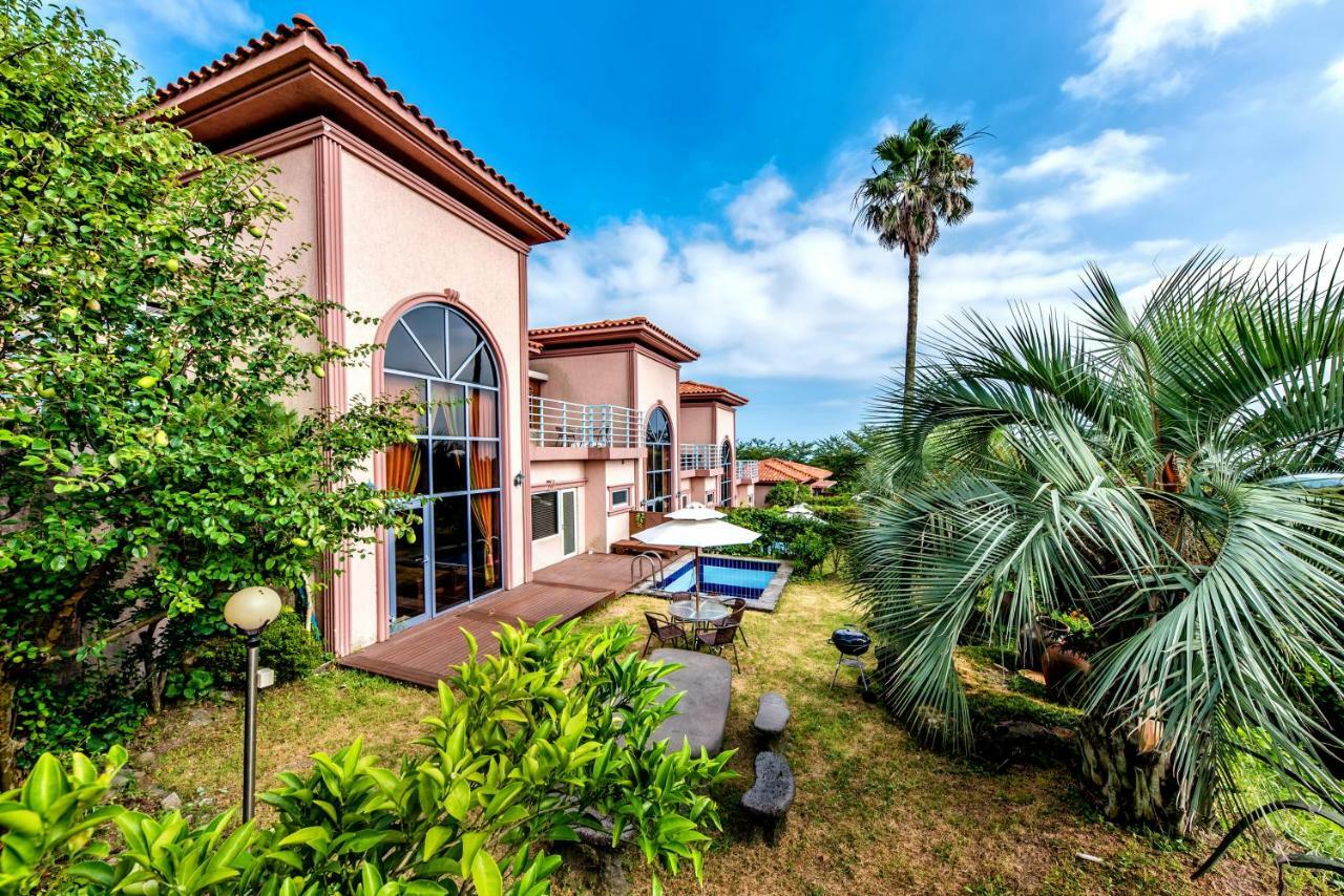Palm Valley Resort Seogwipo Bagian luar foto